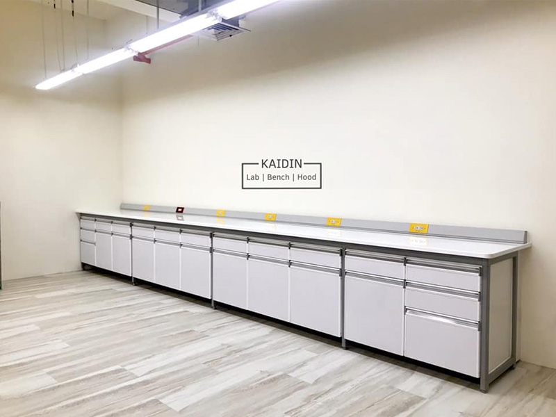 Laboratory Equipment Planning for Public Institutions